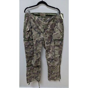 Abercrombie & Fitch Green Camo Cargo Pants